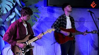 О, як Він любить нас