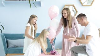 Ирина Бейня - В семье