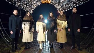 Зірко ясна освітила людям в небі щастя