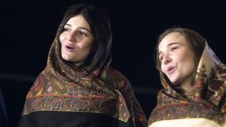 Зірко ясна освітила людям в небі щастя