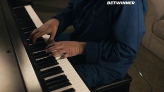 Человек из ниоткуда (2021)