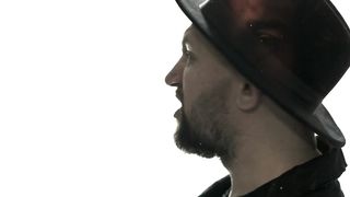 Виталий Ефремочкин - Он никогда не играл в любовь