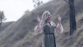 Annika - Верен Мне