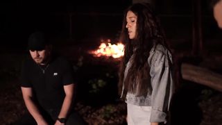 Дарина Кочанжи - Навколо Горить Вогонь