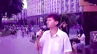 Уличный евангелист в Киеве о Даре Жизни