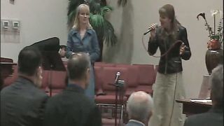 ВИКТОРИЯ И ЕЛЕНА ДЗОНИ - Ты пронеси эту чашу мимо меня