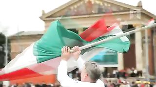 Флеш моб на главной площади «Церковь Веры» Будапешт