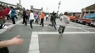 Флеш моб на главной площади «Церковь Веры» Будапешт