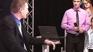 ПОСПІЛКУЙМОСЯ - Порнографія