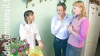 Клип КСК - Песенка о родителях