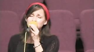 Люда Руссу - Мне с людьми говорить