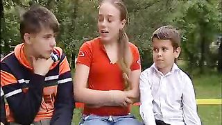 Клуб друзей – Поделка шишки Давид и Голиаф