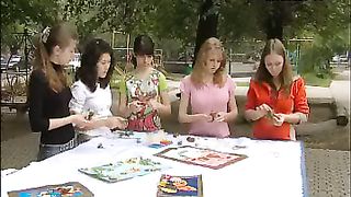 Клуб друзей – Поделка шишки Давид и Голиаф