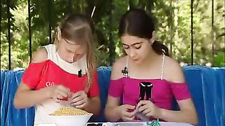 Клуб друзей – Поделка змея и куриная ферма