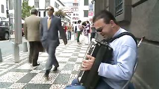 Школа на острове