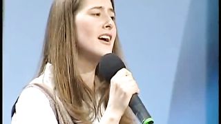 Елена Крупская - Ласково нежно Спаситель взывает