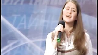 Елена Крупская - Ласково нежно Спаситель взывает