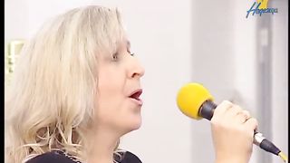 Елена Крупская - На далеком холме