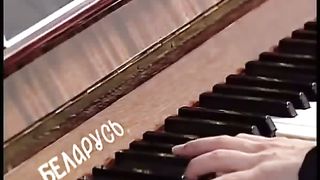 Елена Крупская - Не уходи постой не уходи