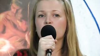 Юля Нюняева – Пророками предсказанный Малыш родился нам